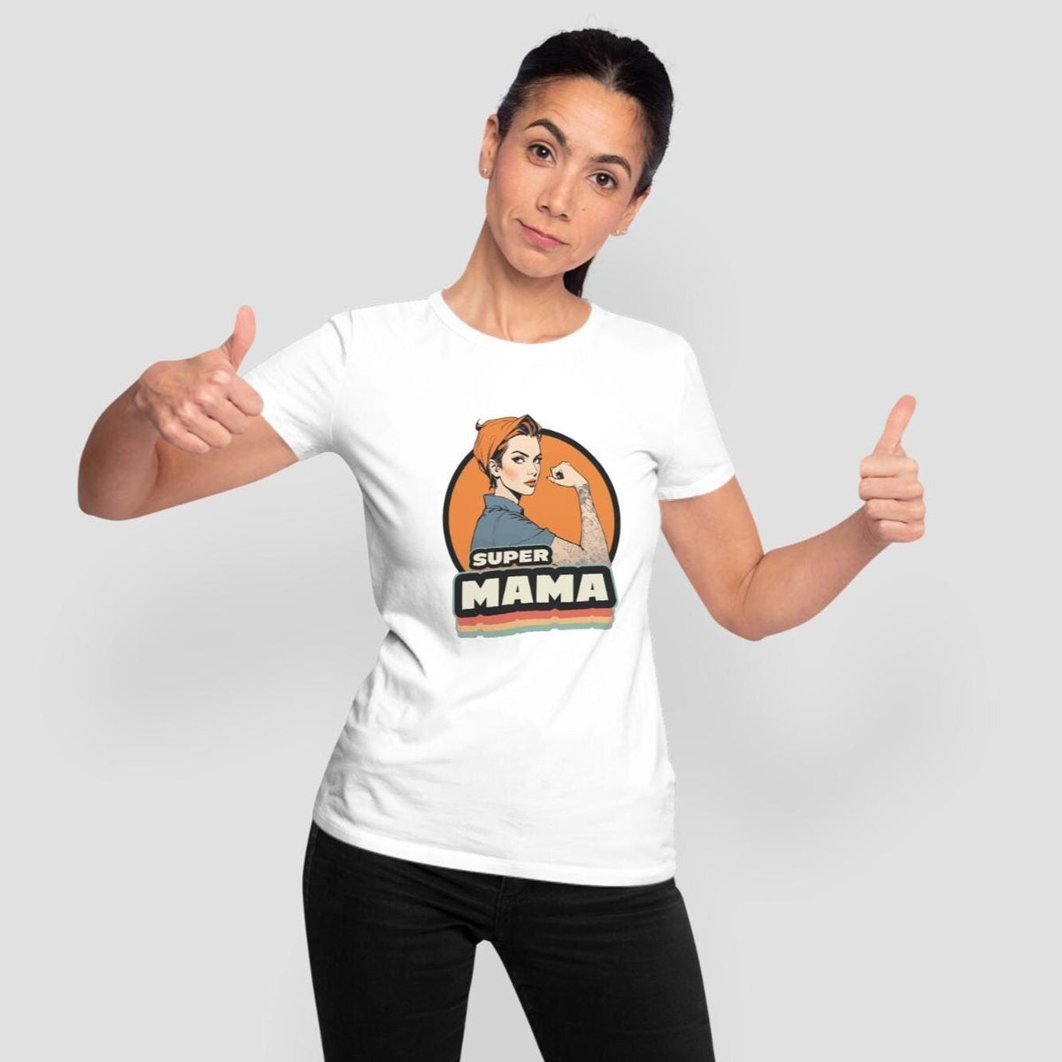 Super Mama retro graphic T-shirt for moms — product photo 2
