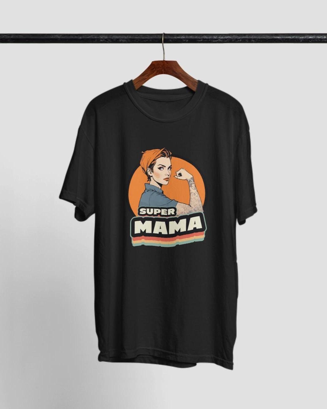 Super Mama retro graphic T-shirt for moms — product photo 4